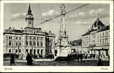 Main Square, the Town Hall and the Holy Trinity column, Novi Sad, 1919–1941