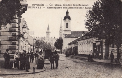A crowd gathered at the corner, Armenian Church, Novi Sad, 1900–1914