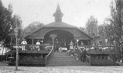 The Štrand Restaurant, Novi Sad, 1913–1964