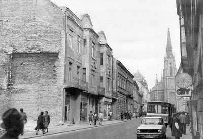 Demolition in the street, Novi Sad, 1975–1990