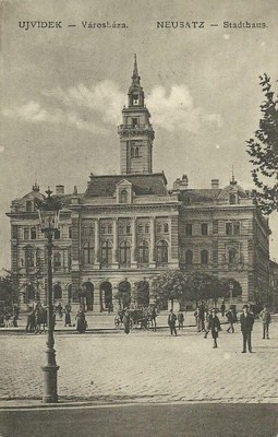 A lamp standard in the foreground, Town Hall, Novi Sad, 1900s
